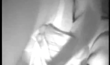 Emma Klein bokep suami pergi istri selingkuh milf debutan sendiri bentuk