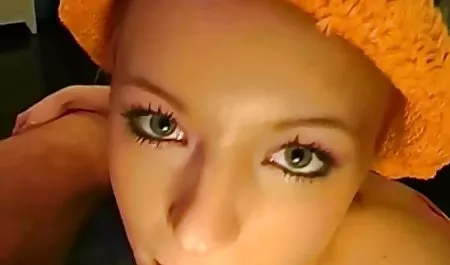 Laura bokep hot barat selingkuh memberi Natal BJ