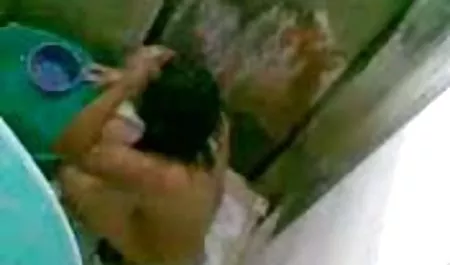 adik saya suka sih saya titit boket selingkuh di atas meja