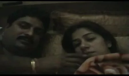 Remaja rusak bokep selingkuh kantor hitam lesbian