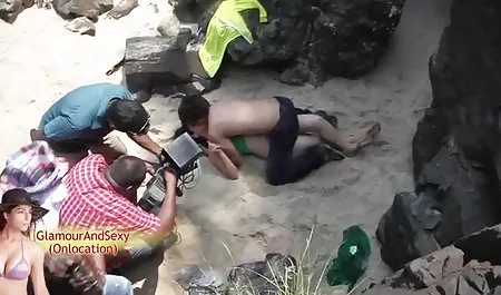 Ibu tua bermain dengan remaja bokep selingkuh cantik