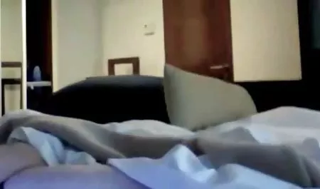 Toket kencang milf mengajarkan potongan rambut untuk remaja cewek video sex xxx selingkuh cantik