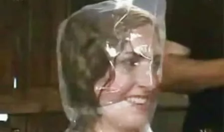 Hot guy xxx selingkuh 3gp Fucks kanker 60 tahun wanita tua