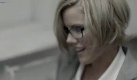 Manis remaja gadis memberikan handjob sebuah sek korea selingkuh koleksi PMA