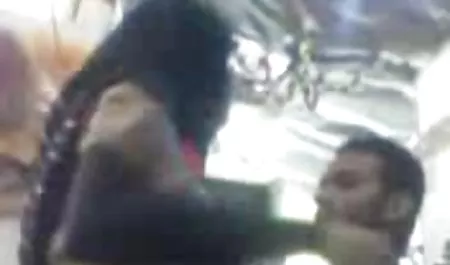 Menarik remaja bokep selingkuh pembantu mencoba hubungan seks dengan tebal ayah anak