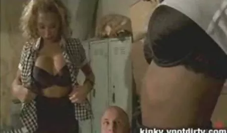 Sederhana pantat brazzer istri selingkuh besar