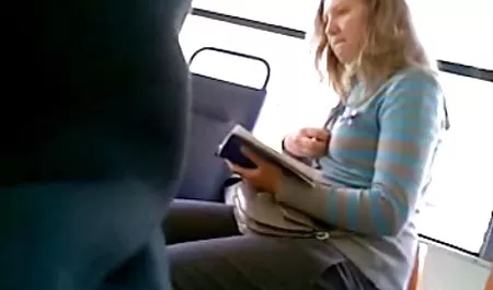 Elsa bokep selingkuh pns Jean lidah kacau oleh Charlotte Stokely selama wawancara